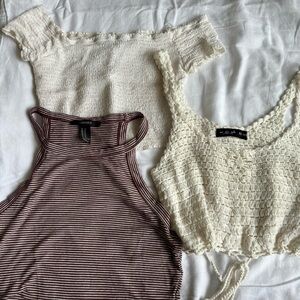 Spring/summer top bundle (size M)